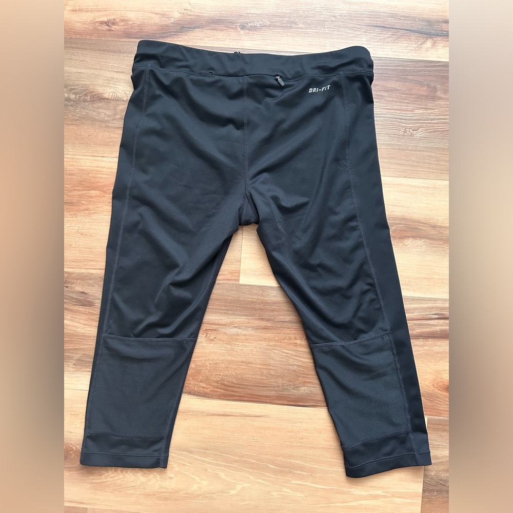 Women’s NIKE DRI FIT running soccer tennis yoga fitness workout tights M EUC - Picture 4 of 11